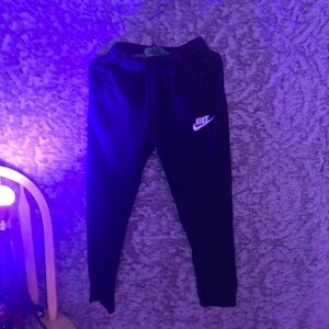 worn only a few times didn’t fit too small on the legs